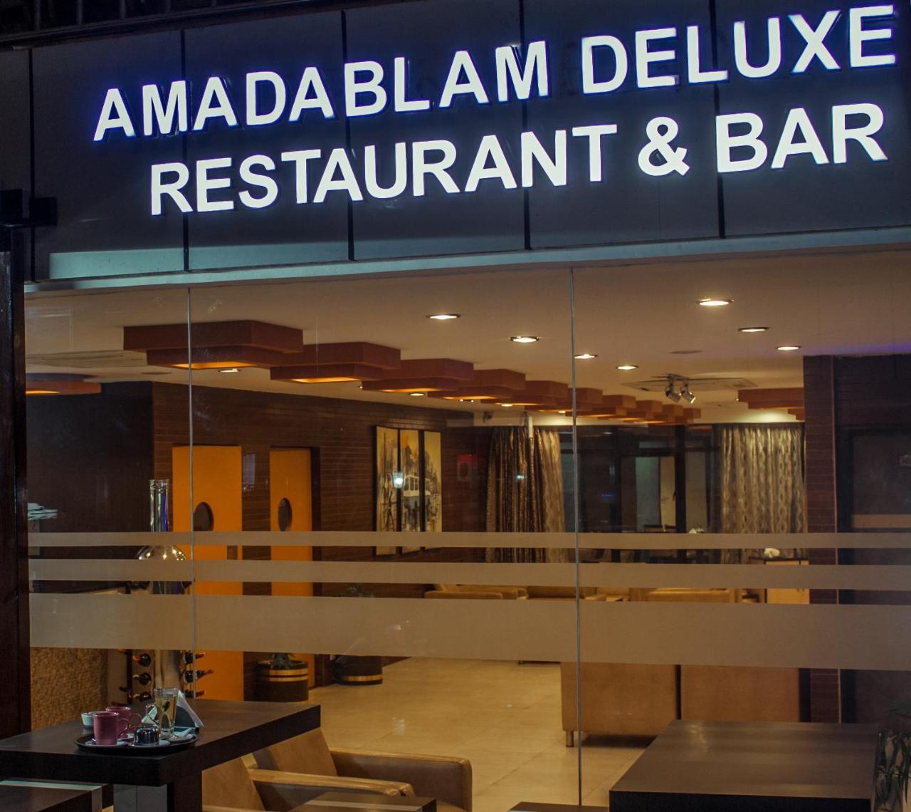 The Amadablam Hotel Katmandu Eksteriør bilde
