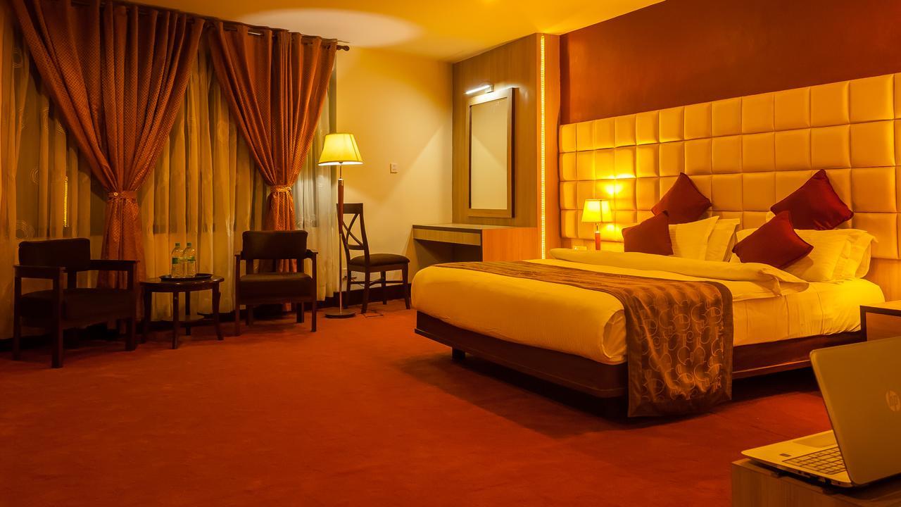 The Amadablam Hotel Katmandu Eksteriør bilde